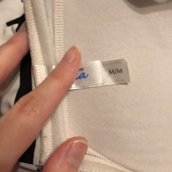 La Vie en Rose Bandeau Bikini Top - Picture 3 of 3